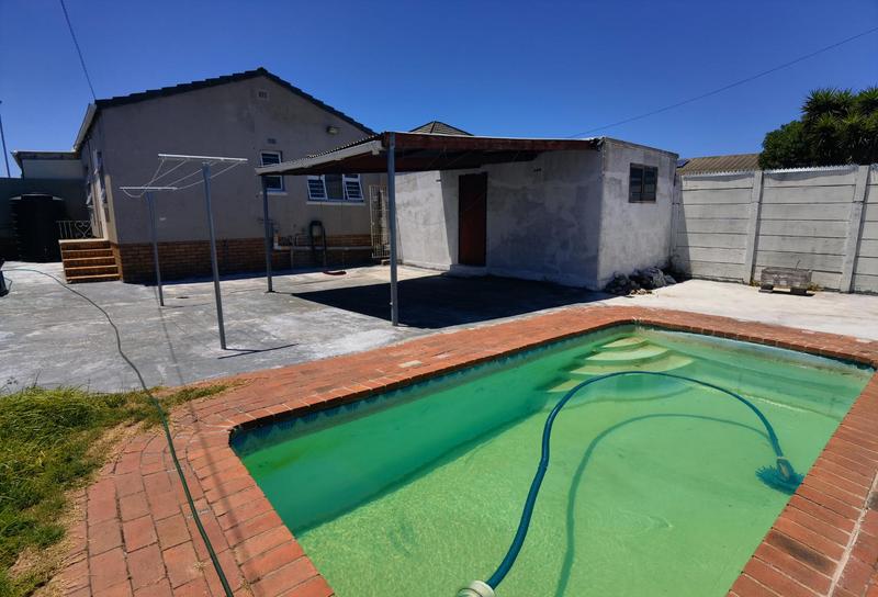 3 Bedroom Property for Sale in Churchill Estate Western Cape